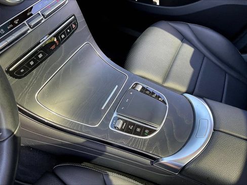 Certified 2022 Mercedes-Benz GLC 300 image 19