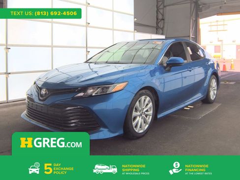 Used 2020 Toyota Camry LE w/ Carpet Mat Package image 1