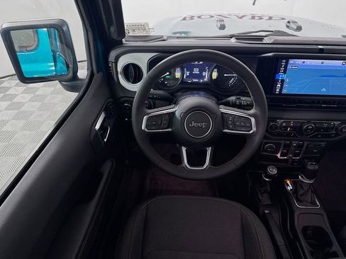 Used 2024 Jeep Wrangler Unlimited Sahara w/ Technology Group image 26