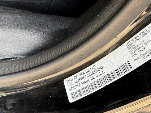 Used 2022 RAM 1500 Big Horn AWD/4WD image 11