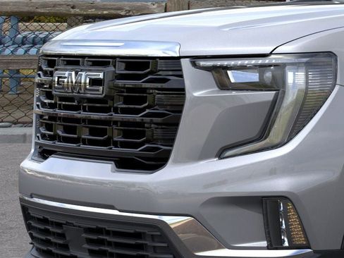 New 2026 GMC Acadia Elevation w/ Black Edition AWD/4WD image 13