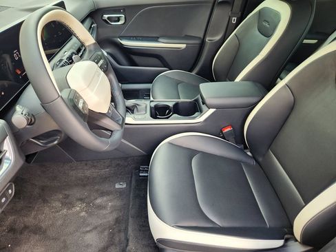 New 2026 Kia K4 GT-Line Turbo w/ GT-Line Sunroof Package FWD image 9