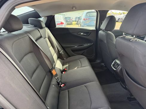 Used 2025 Chevrolet Malibu LT FWD image 38