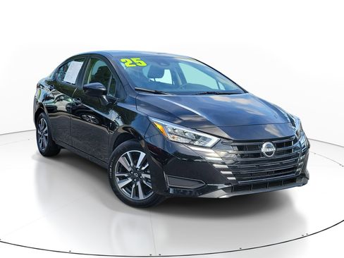 Certified 2025 Nissan Versa SV FWD image 1