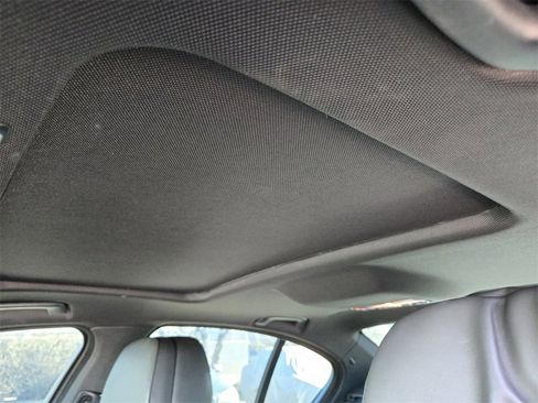 Used 2016 BMW 550i xDrive 550i xDrive image 25