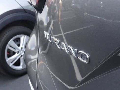 Used 2023 Nissan Murano SV image 16