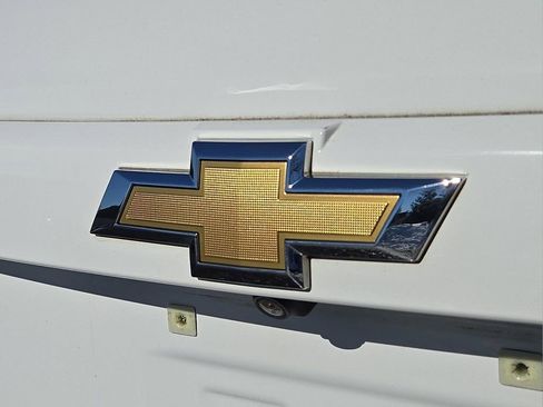 Used 2018 Chevrolet Trax LT w/ LT Convenience Package image 28