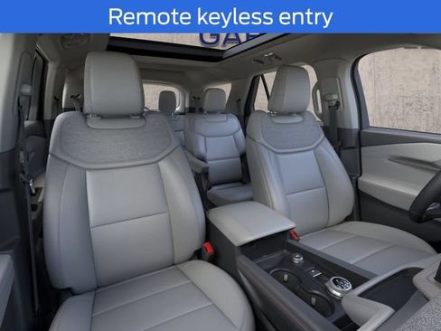 New 2026 Ford Explorer Active w/ Active Comfort Package AWD/4WD image 5
