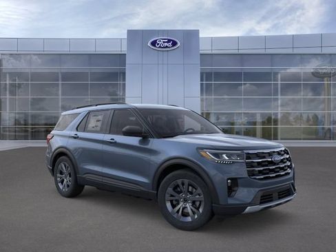 New 2026 Ford Explorer Active w/ Active Comfort Package AWD/4WD image 7