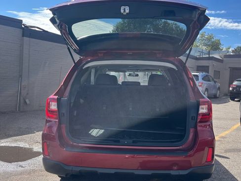 Used 2017 Subaru Outback 2.5i Premium AWD/4WD image 21