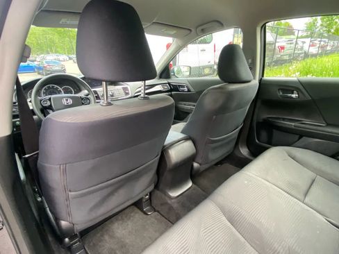 Used 2017 Honda Accord LX image 20