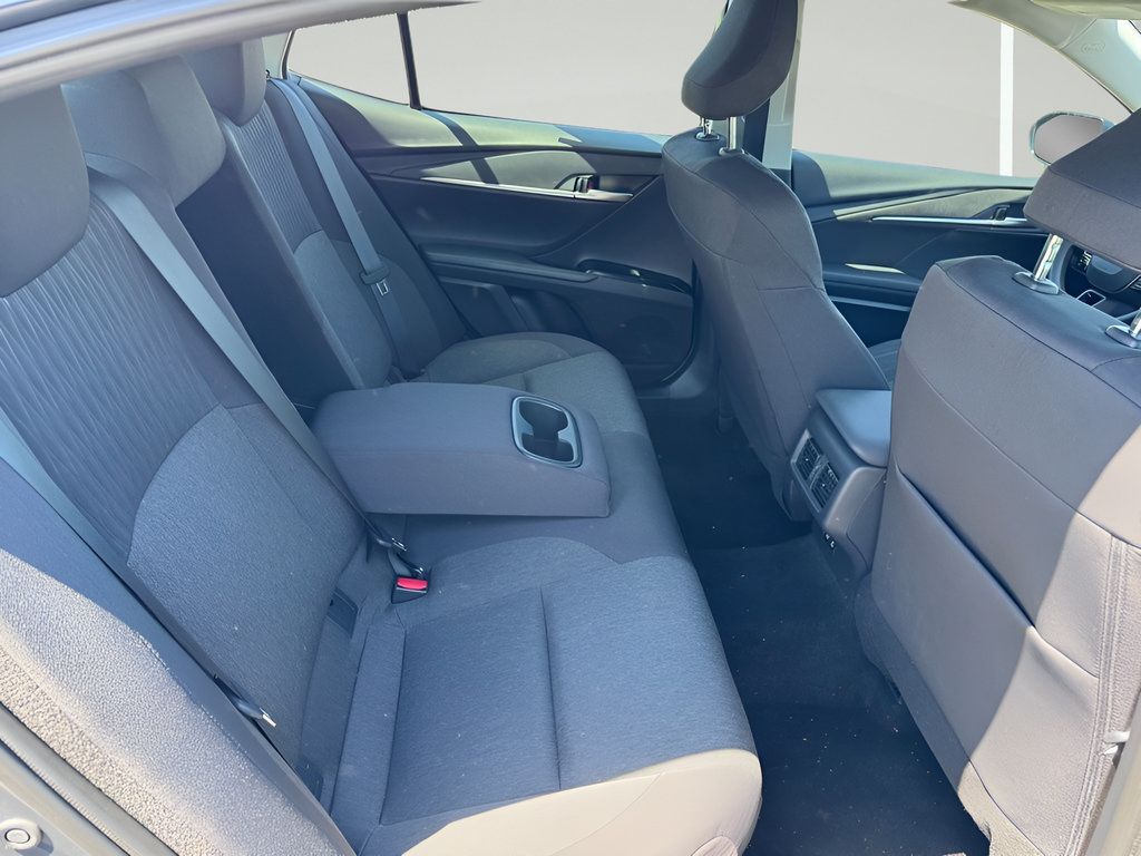 Used 2025 Toyota Camry LE FWD image 18