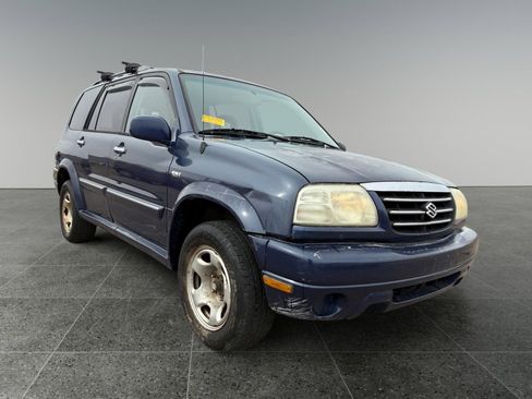 Used 2002 Suzuki XL7 4WD image 9