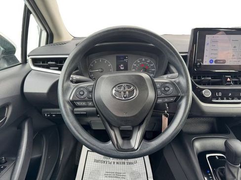 Used 2024 Toyota Corolla LE image 12