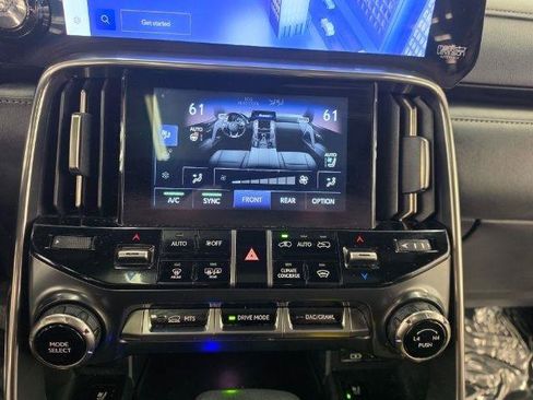 Used 2023 Lexus LX 600 4WD w/ Appearance Package image 25