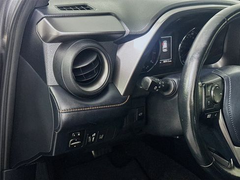 Used 2018 Toyota RAV4 SE w/ Power Extra Value Package image 17