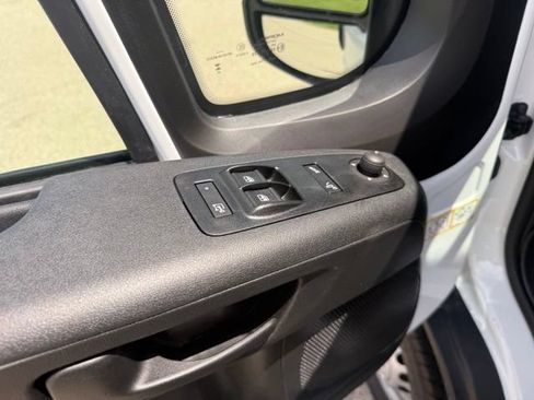 New 2026 RAM ProMaster 2500 w/ Convenience Group FWD image 33