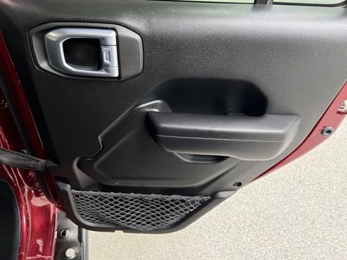 Used 2021 Jeep Wrangler Unlimited Rubicon w/ Cold Weather Group image 48