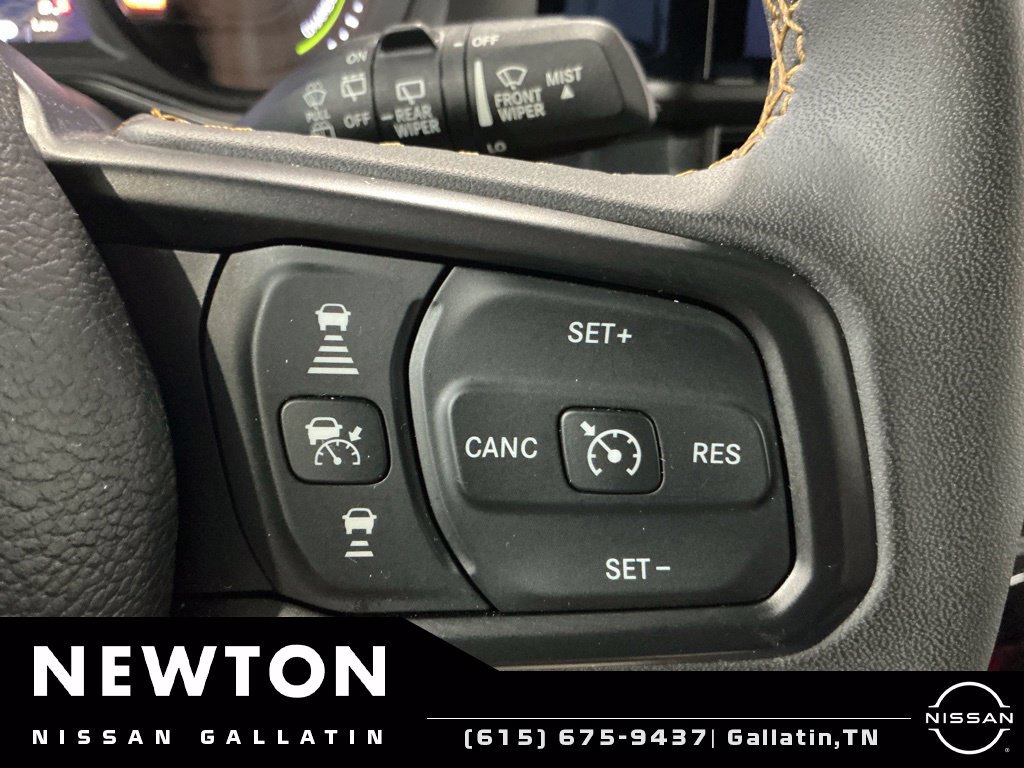 Used 2024 Jeep Wrangler Unlimited w/ Convenience Group AWD/4WD image 34