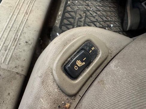 Used 2009 Saturn Aura XE FWD image 36