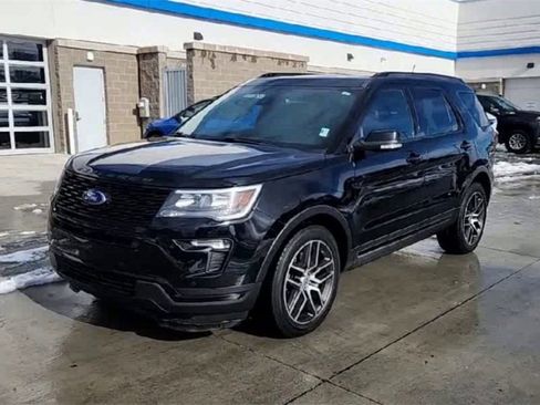 Used 2018 Ford Explorer Sport w/ Equipment Group 401A image 5