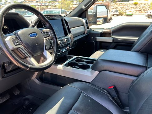 Used 2022 Ford F250 Lariat w/ Lariat Value Package AWD/4WD image 15