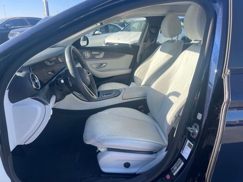 Used 2023 Mercedes-Benz E 350 Sedan image 4