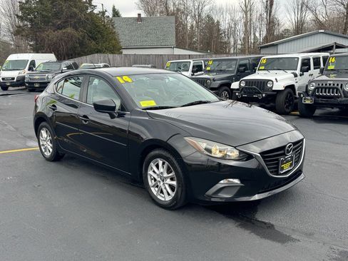 Used 2014 MAZDA MAZDA3 i Touring image 3