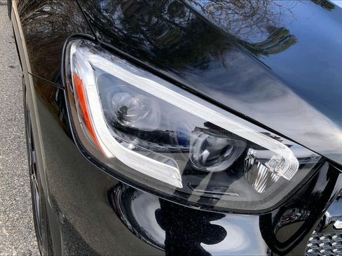 Used 2020 Mercedes-Benz GLC 300 4MATIC image 27