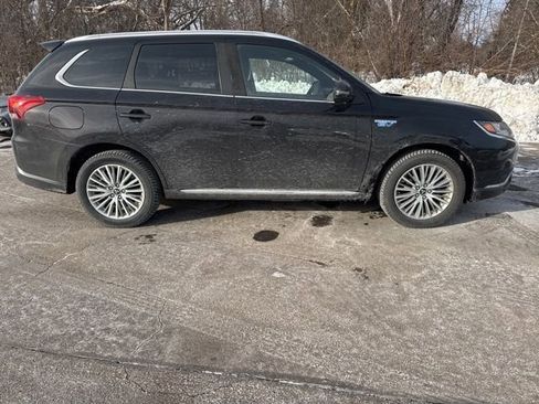 Used 2019 Mitsubishi Outlander SEL image 4