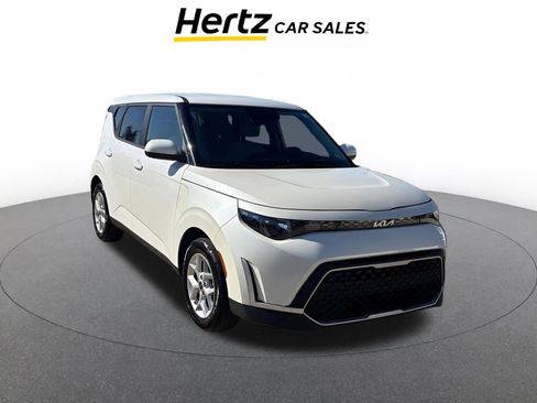 Used 2025 Kia Soul LX w/ LX Technology Package image 1