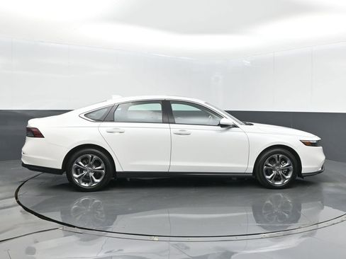 Certified 2024 Honda Accord EX image 25