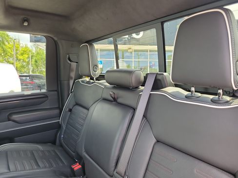 Used 2025 GMC Sierra 2500 AT4X AWD/4WD image 14