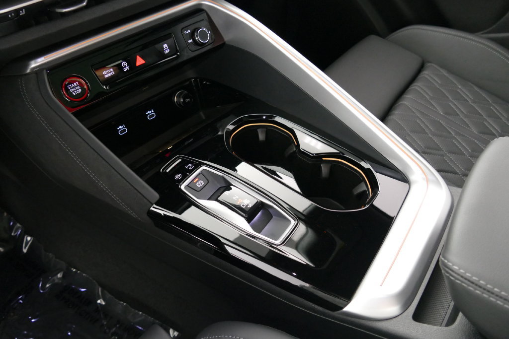 Used 2025 Audi SQ5 Premium Plus w/ Premium Plus Package AWD/4WD image 22