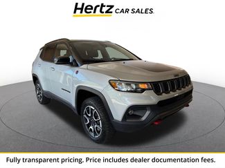 Used 2025 Jeep Compass Trailhawk AWD/4WD video 1