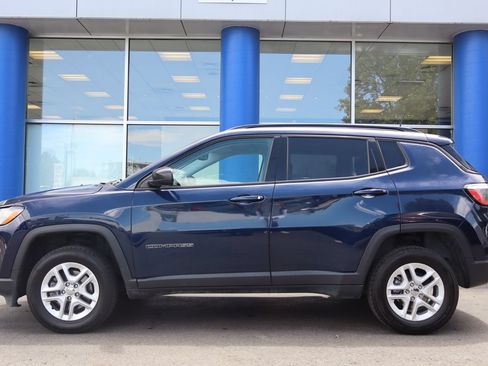 Used 2018 Jeep Compass Sport w/ Tech Group AWD/4WD image 2
