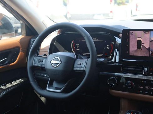 New 2026 Nissan Pathfinder Platinum AWD/4WD image 26