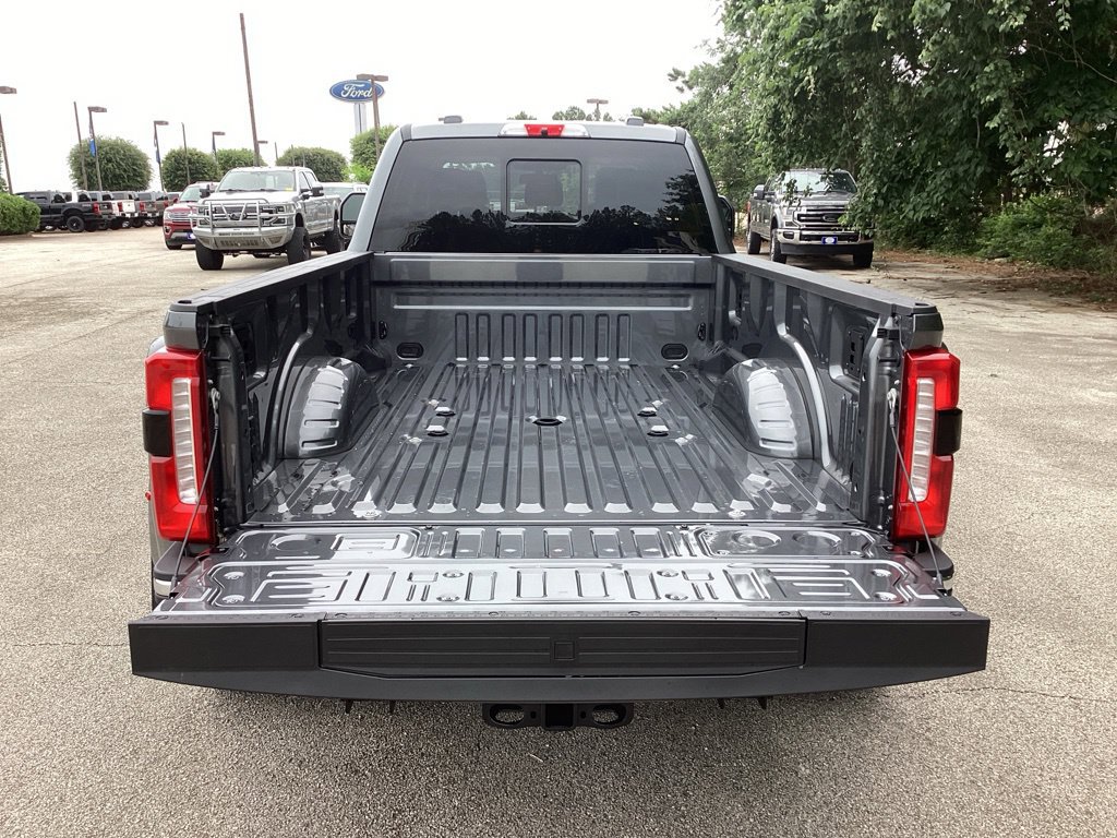 New 2026 Ford F350 Lariat w/ Lariat Ultimate Package AWD/4WD image 11
