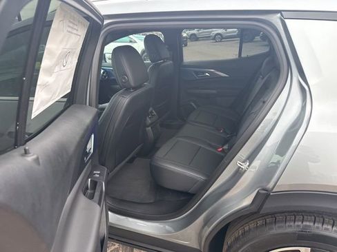 New 2026 Chevrolet Equinox EV LT FWD image 11