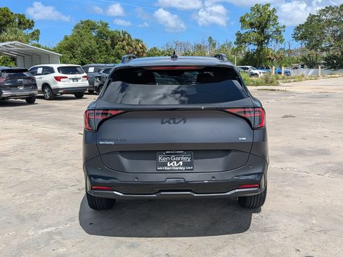 Certified 2026 Kia Sportage X-Line w/ X-Line Technology Package AWD/4WD image 7