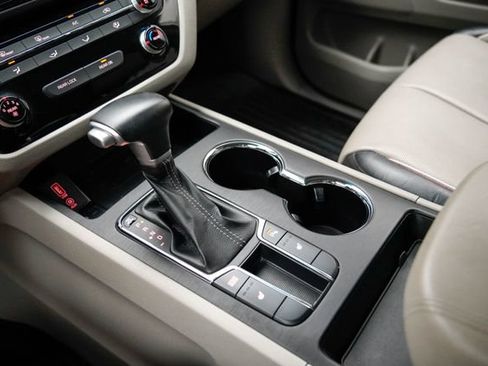 Used 2020 Kia Sedona EX FWD image 31