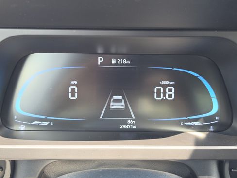 Used 2025 Hyundai Elantra Sport FWD image 18
