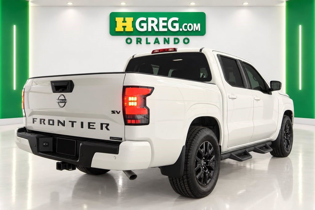 Used 2023 Nissan Frontier SV w/ Midnight Edition Package RWD image 6
