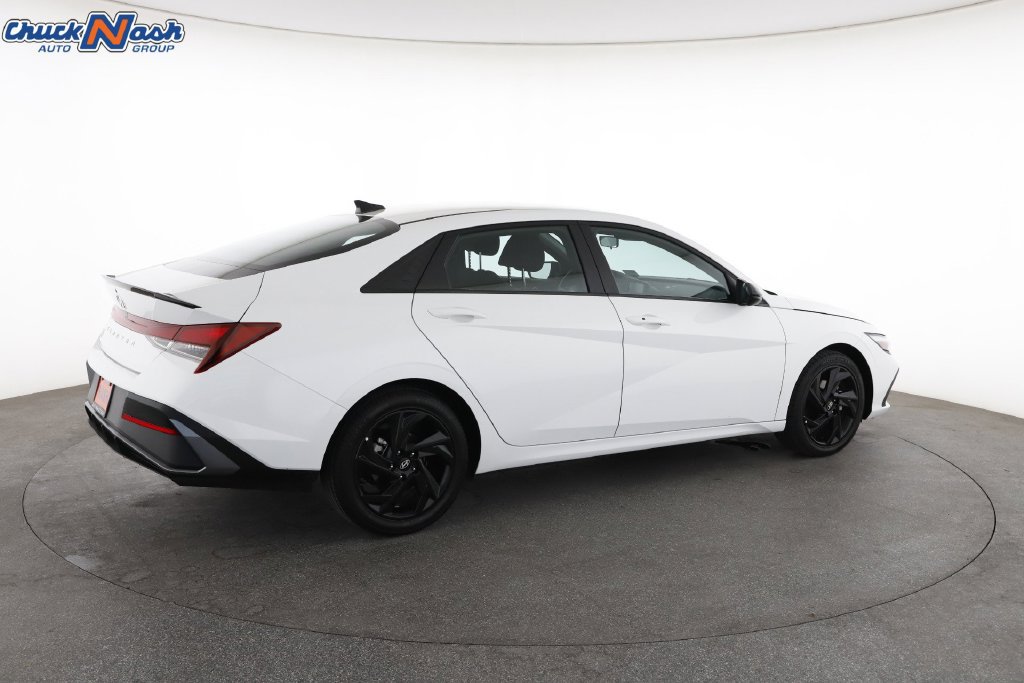 Used 2026 Hyundai Elantra Sport FWD image 13