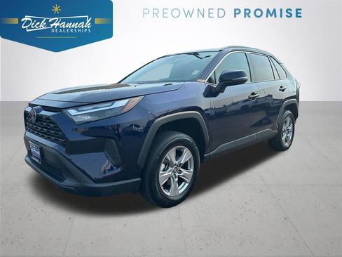Used 2025 Toyota RAV4 XLE AWD/4WD image 1