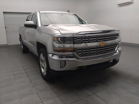 Used 2018 Chevrolet Silverado 1500 LT w/ Texas Edition RWD image 14
