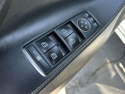 Used 2018 Tesla Model S 75D image 23