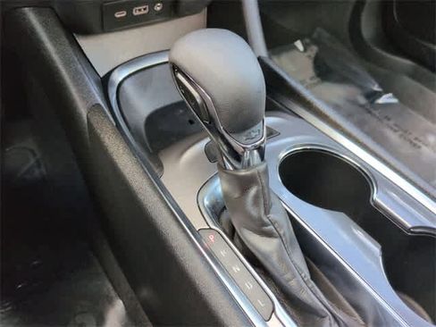 Used 2023 Chevrolet Malibu LT image 32