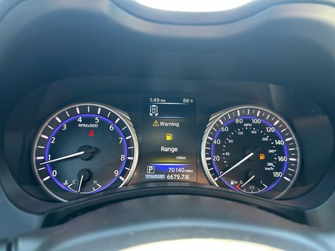 Used 2017 INFINITI Q60 Red Sport 400 image 19