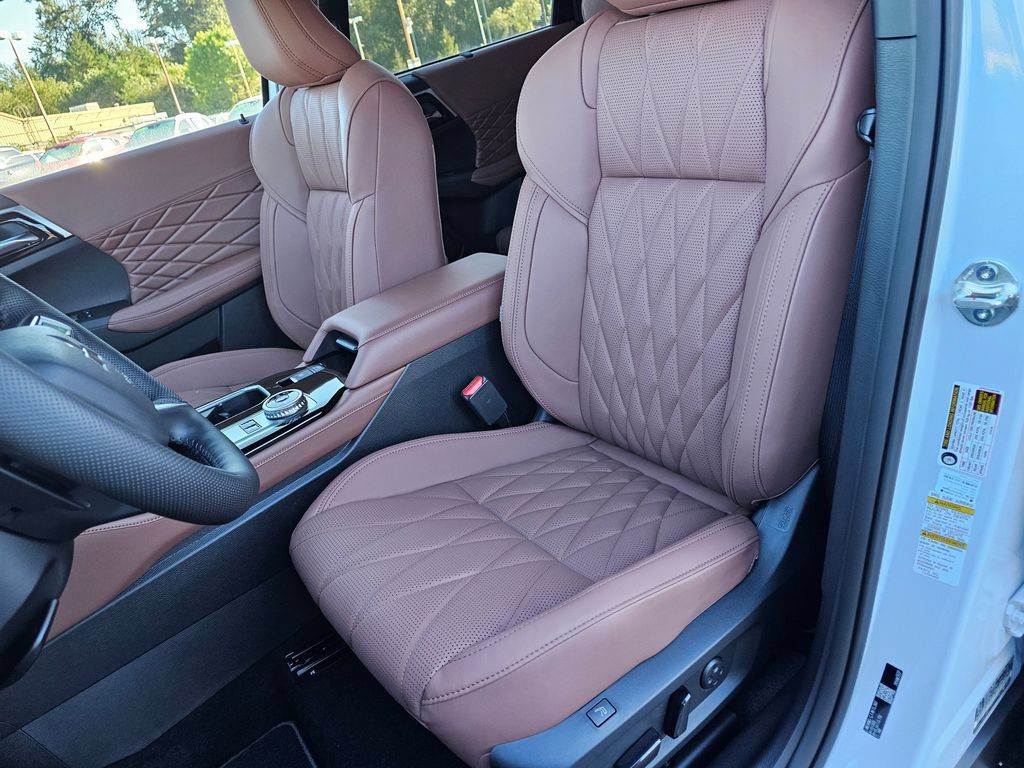 New 2026 Mitsubishi Outlander SEL AWD/4WD image 16